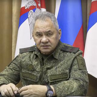 Le ministre russe de la Défense Sergueï Choïgou annonçant le retrait de la ville de Kherson, le 9 novembre 2022. [Keystone - Russian Defense Ministry Press]