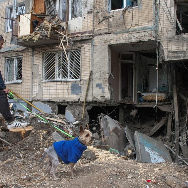 Les bombardements se poursuivent à Donetsk, comme ici le 10.04.2022. [EPA/Keystone - Vasiliy Zhlobsky]