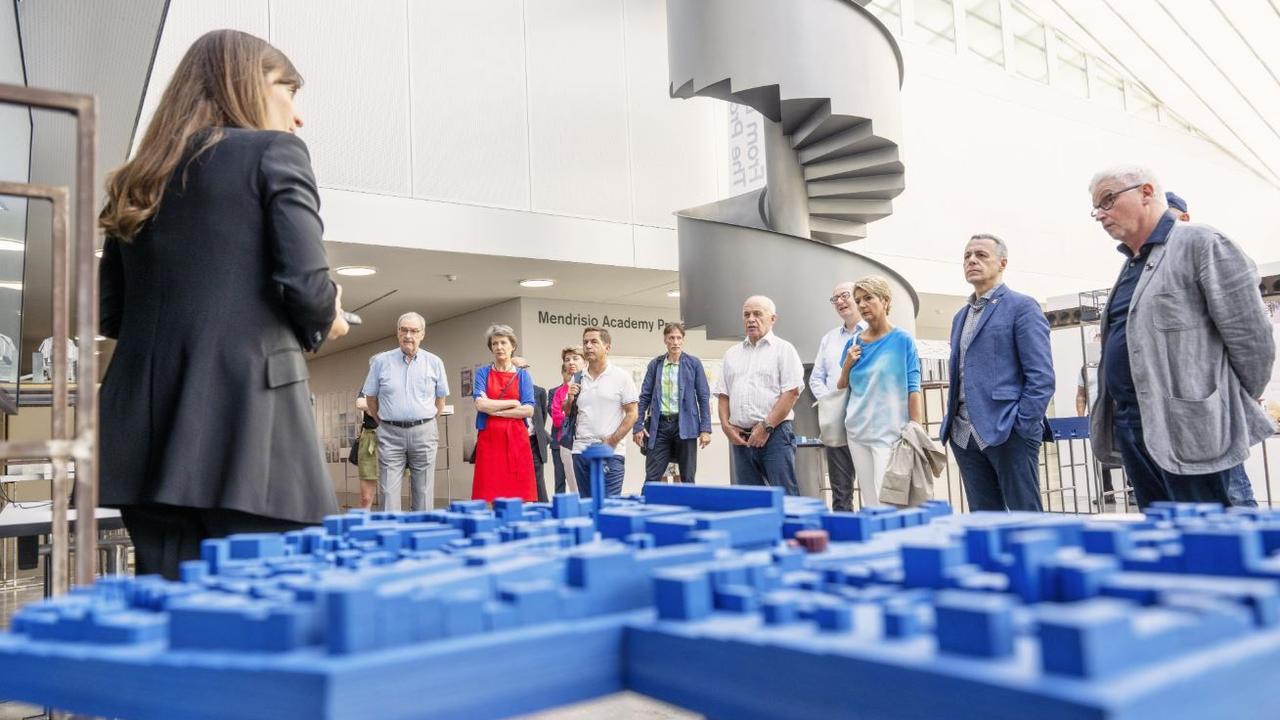 Vendredi 1er juillet: le Conseil fédéral en visite à l'Académie d'architecture de Mendrisio (TI). [André Simonazzi sur Twitter]