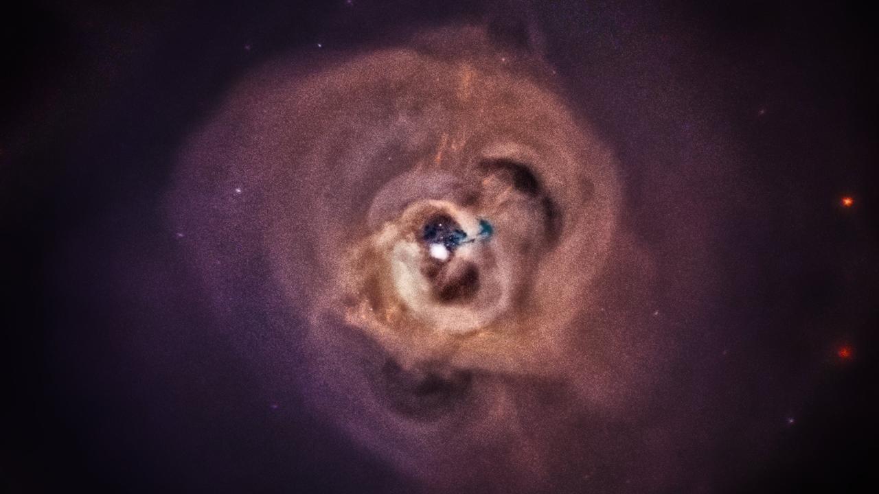 L'amas de Persée est l'un des objets les plus massifs de l'Univers: il contient des milliers de galaxies immergées dans un énorme nuage de gaz surchauffé. Dans l'image aux rayons X du télescope spatial Chandra, on peut voir d'énormes boucles lumineuses, des ondulations et des traînées en forme de jet dans tout l'amas. [NASA/CXC/SAO - Chandra X-Ray/E.Bulbul, et al.]