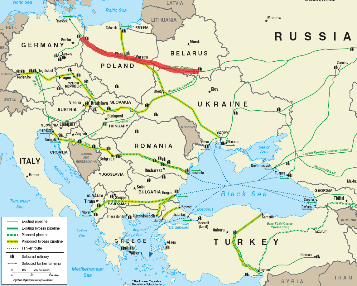 Carte des oléoducs situés dans l'est de l'Europe. [Domaine public - eia.doe.gov]
