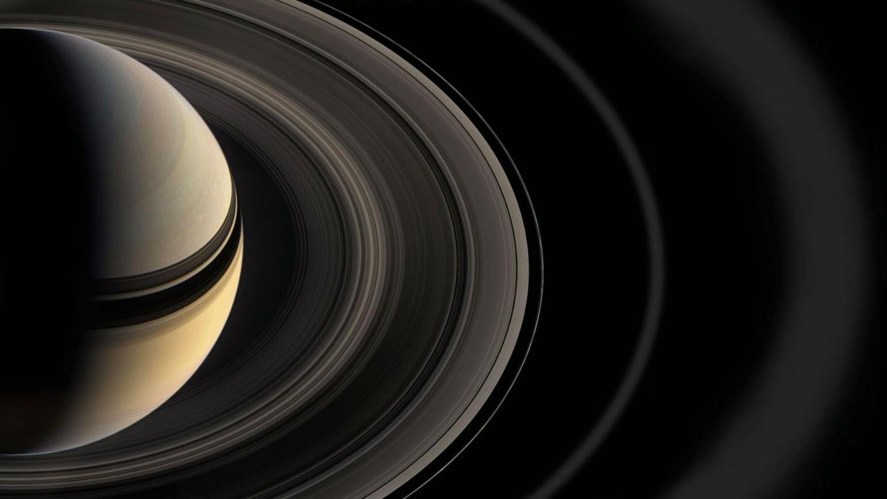 Saturne et ses anneaux capturés par la sonde Cassini en 2012. [NASA - JPL-Caltech/SSI]