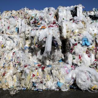 L'Espagne a démantelé un vaste réseau de trafic de déchets plastiques contaminés. [KEYSTONE - Alexandra Wey]