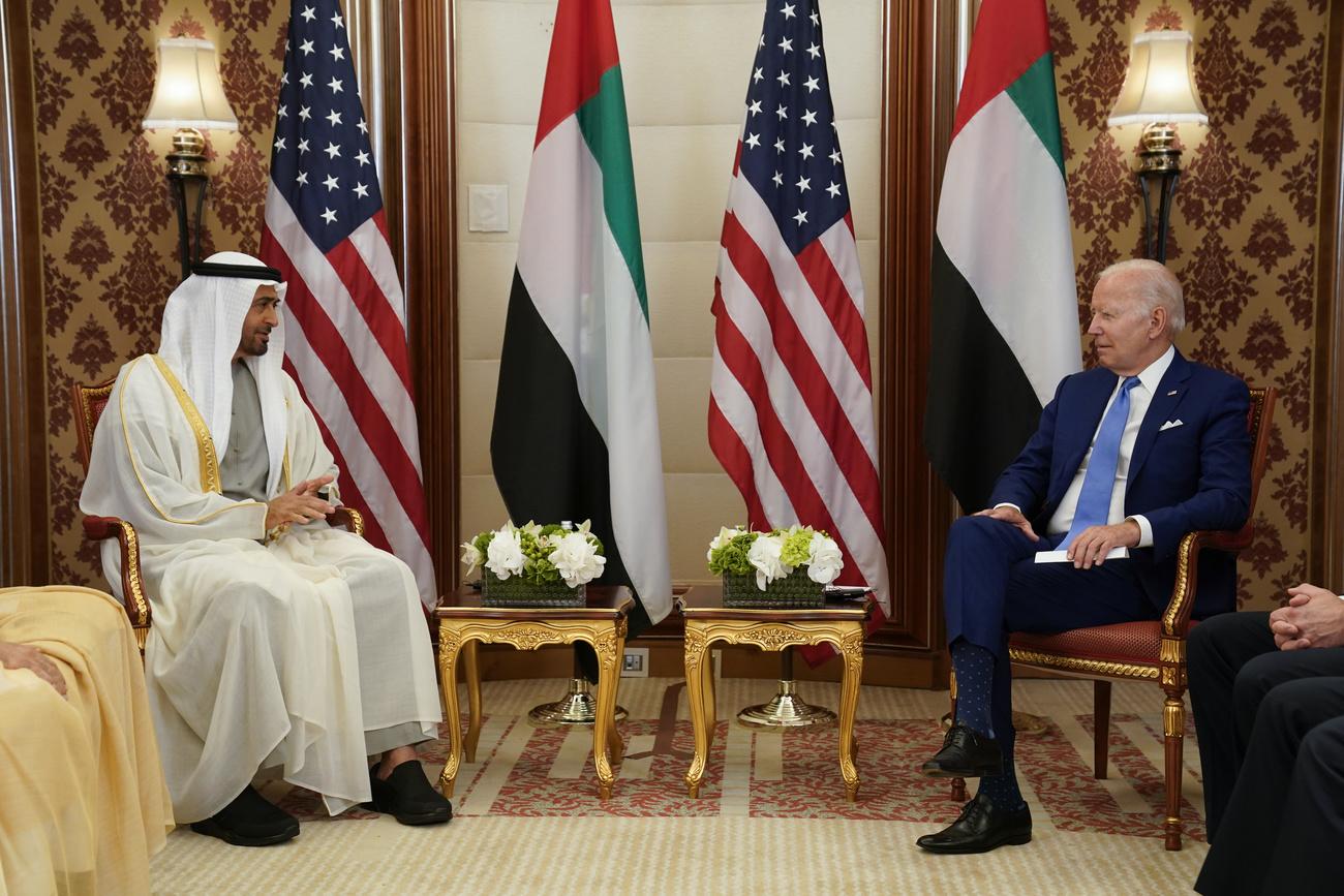 Mohammed ben Zayed et Joe Biden se sont rencontrés à Jeddah. [Keystone/AP - Evan Vucci]