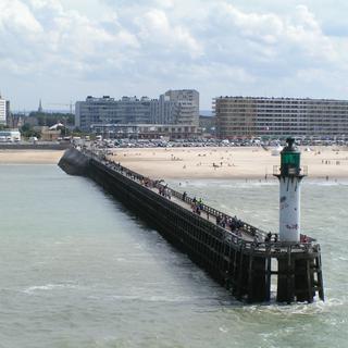 Calais Pier. [Wikicommons/ CC-BY-SA-3.0-migrated - Stefan Kühn]