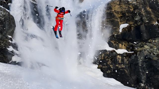 La skieuse suisse Sybille Blanjean en pleine action. [Keystone - Jean-Christophe Bott]