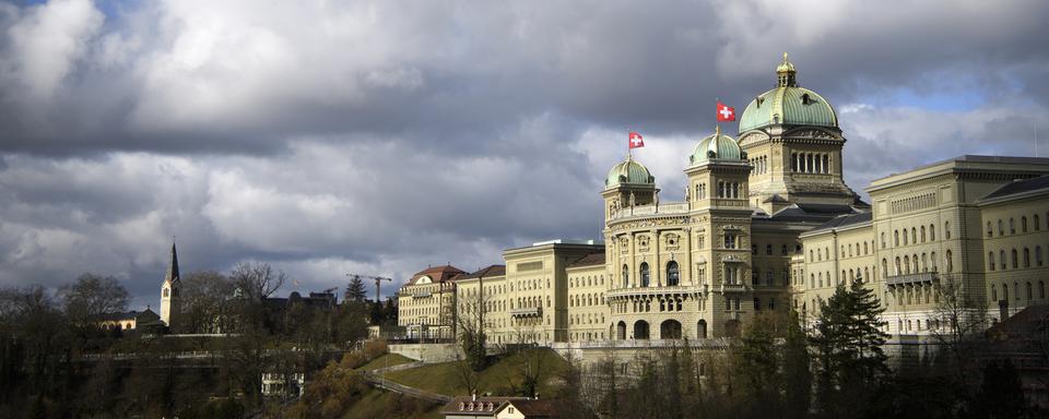 Le Palais fédéral à Berne, photographié ici le 12 février 2020. [Keystone - Anthony Anex]