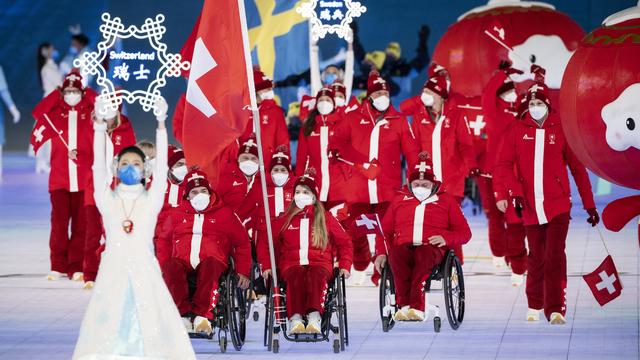 Vendredi 4 mars: l'entrée de l'équipe de Suisse pendant de la cérémonie d'ouverture des Jeux paralympiques de Pékin, qui se dérouleront pendant neuf jours. [Keystone - Ennio Leanza]