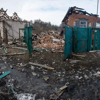 Vue sur un quartier résidentiel de la ville d'Okhtyrka touché par un bombardement aérien russe. [reuters]