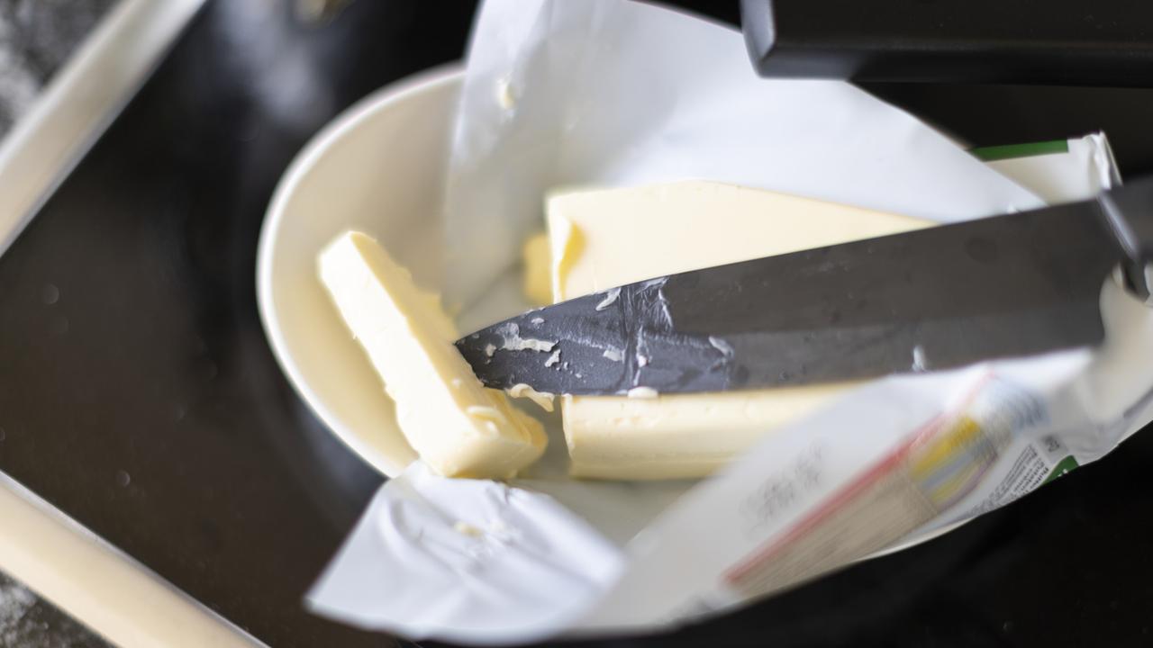 Mille tonnes de beurre supplémentaires pourront être importées en Suisse en 2022. [Keystone - Gaetan Bally]