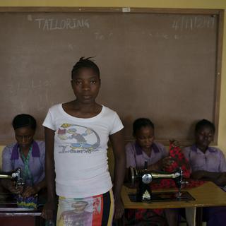 Des élèves en classe à Sierra Leone. [Keystone - AP Photo/Leo Correa]