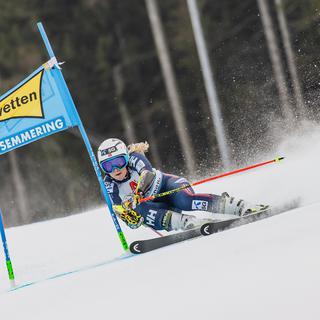 La skieuse norvégienne Ragnhild Mowinckel au premier tour du slalom du Géant dames à Simmering. [EPA/Keystone - DOMINIK ANGERER]