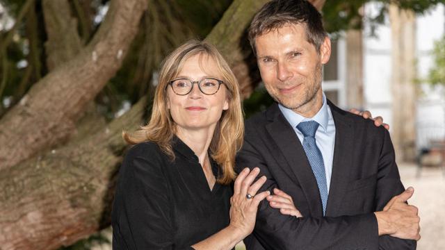Isabelle Carré et Lionel Baier au festival du film d'Angoulême le 23 août 2022. [AFP - Yohan Bonnet]