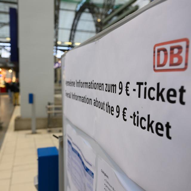 Le ticket de train à 9 euros est arrivé à échéance en Allemagne. [Keystone/DPA - Robert Michael]