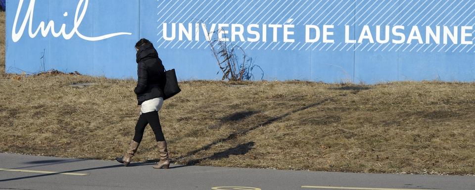 De nombreux viols et violences sexuelles ont lieu à l’Unil, selon une enquête. [Laurent Gillieron]