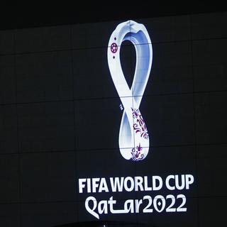 Le logo de la Coupe du Monde de football 2022 au Qatar. [Keystone - AP Photo/Toufik Doudou]