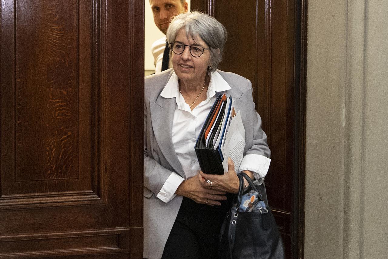 Elisabeth Baume-Schneider après les auditions de mardi à Berne. [Keystone - Peter Schneider]