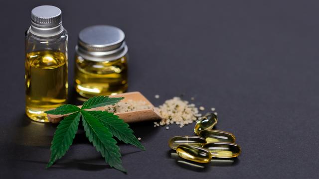 Produits au CBD [PEXELS / KINDEL MEDIA]