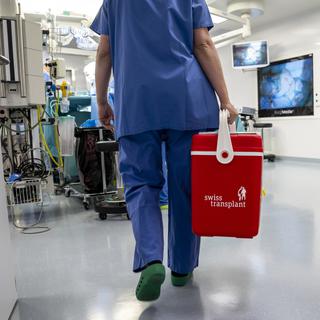 Une glacière de Swiss transplant qui sert à transporter des organes pour une transplantation. 
Martial Trezzini
Keystone [Martial Trezzini]