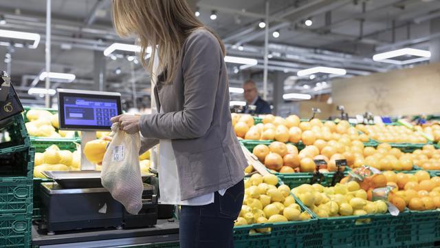 Le commerce de détail de la Coop enregistre une croissance de 2,6% [Keystone - Gaetan Bally]