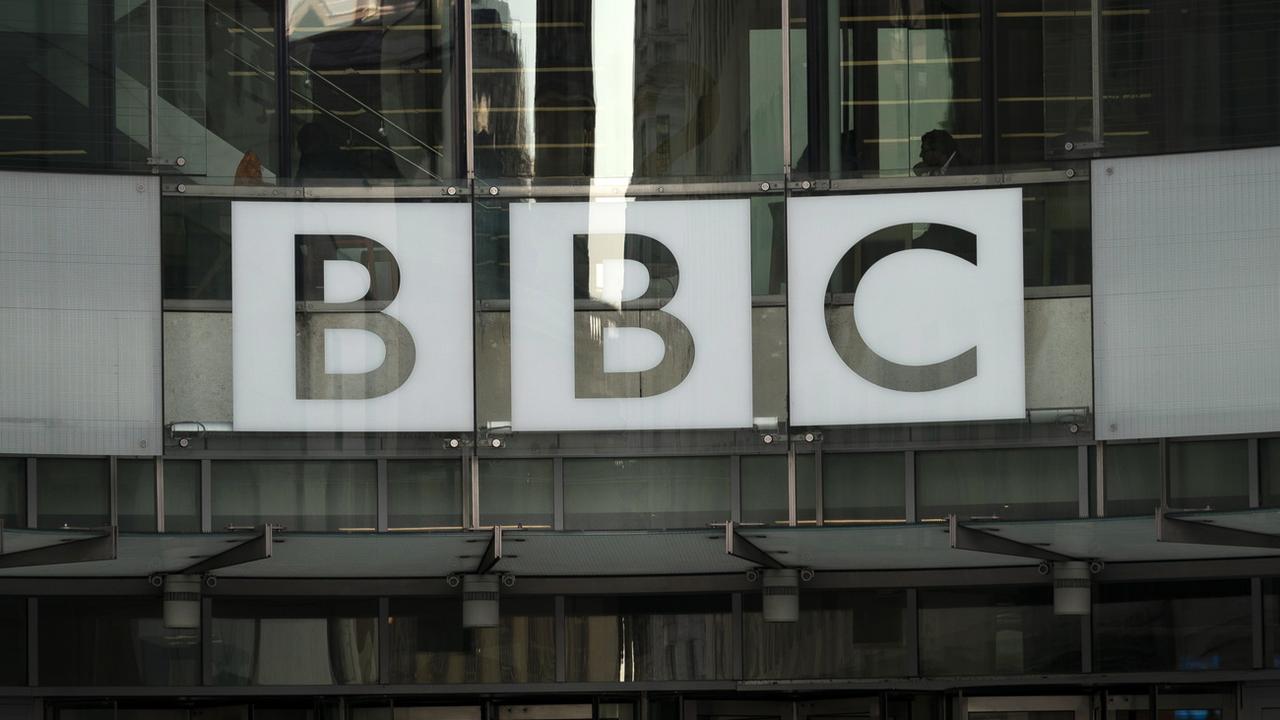 La BBC va supprimer près de 400 postes dans son service international [Keystone]
