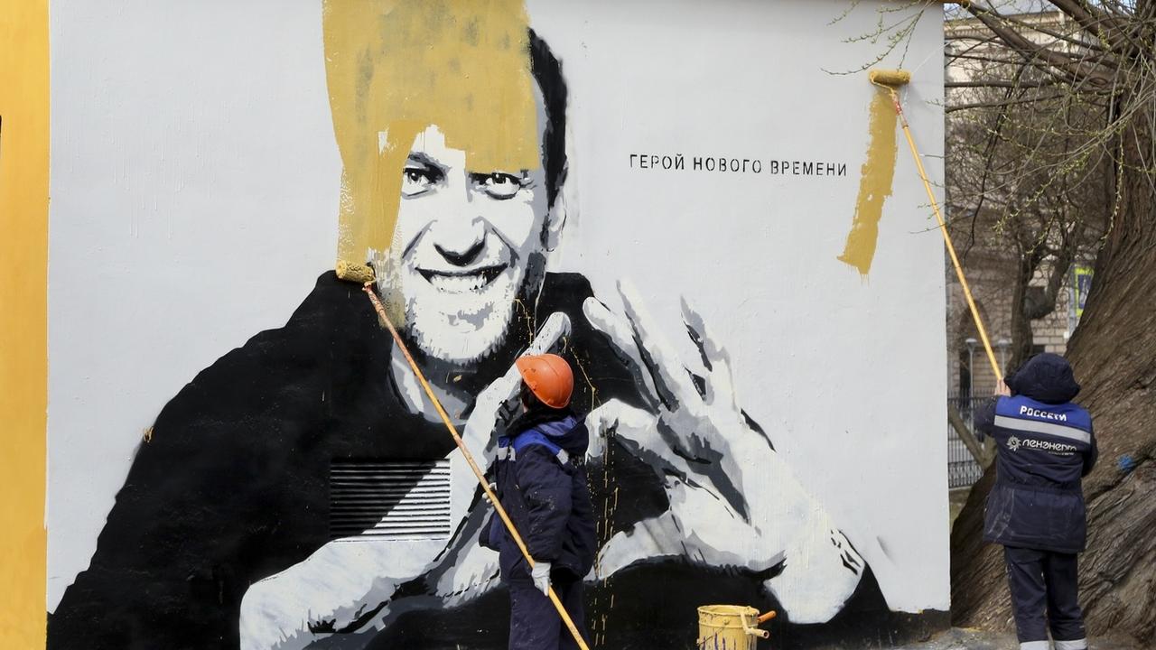 Le principal opposant russe Alexeï Navalny, incarcéré depuis un an, a été ajouté au catalogue russe des "terroristes et extrémistes", selon la liste du service russe des renseignements financiers, Rosfinmonitoring, consultée mardi par l'AFP. [KEYSTONE - VALENTIN EGORSHIN]