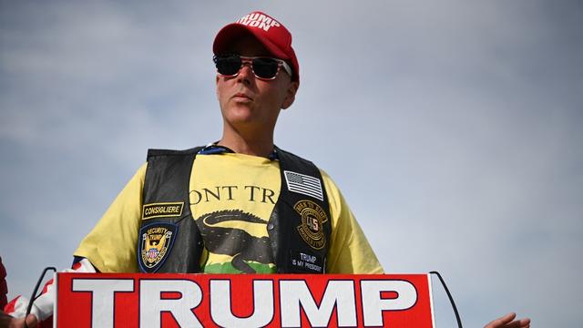 Un supporter de Donald Trump le 15 janvier 2022 en Arizona. [AFP - Robyn Beck]