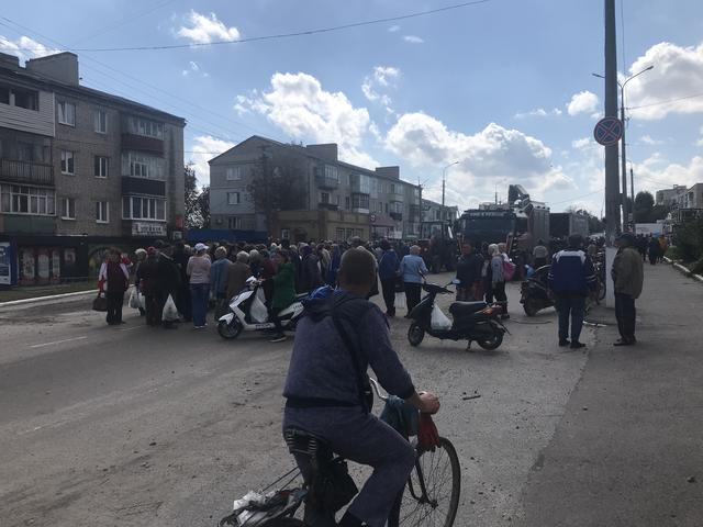 Distribution de nourriture à Balakliaa [RTS - Maurine Mercier]