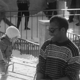 James Baldwin à Loèche-les-Bains en 1962. [RTS]