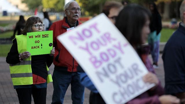 Manifestation pour le droit à l'avortement dans le Michigan, le 3 octobre 2022. [AFP - Jeff Kowalsky]