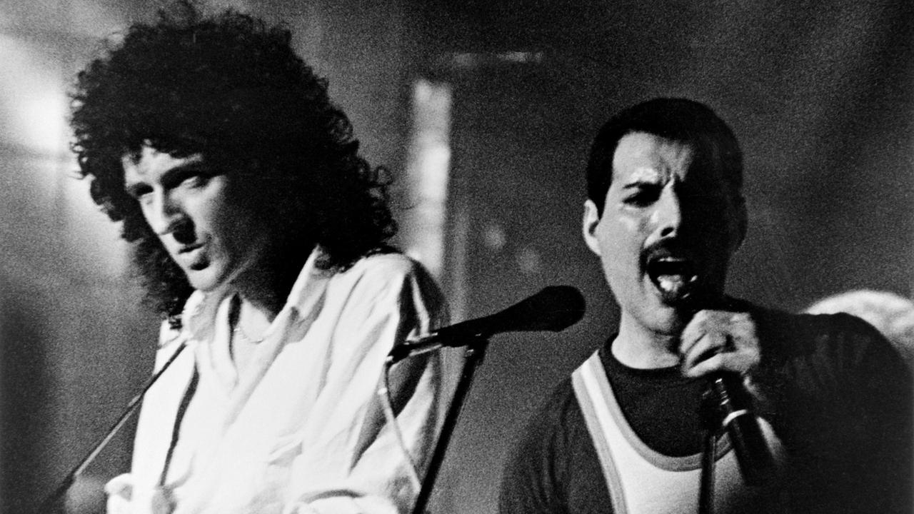 Freddy Mercury (droite) et Brian May (gauche) au Golden Rose Festival en mai 1986 à Montreux. [KEYSTONE - Alessandro della Valle]
