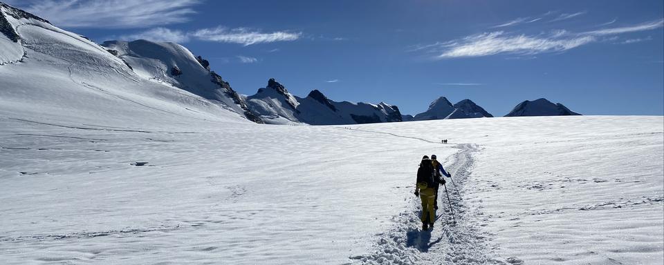 Montagnes en surchauffe: le défi des guides [RTS - 15 Minutes]