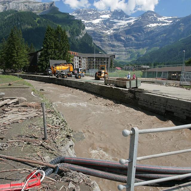 En 2005, un violent orage avait provoqué le débordement de La Grande Eau aux Diablerets (VD). [Keystone - Olivier Maire]