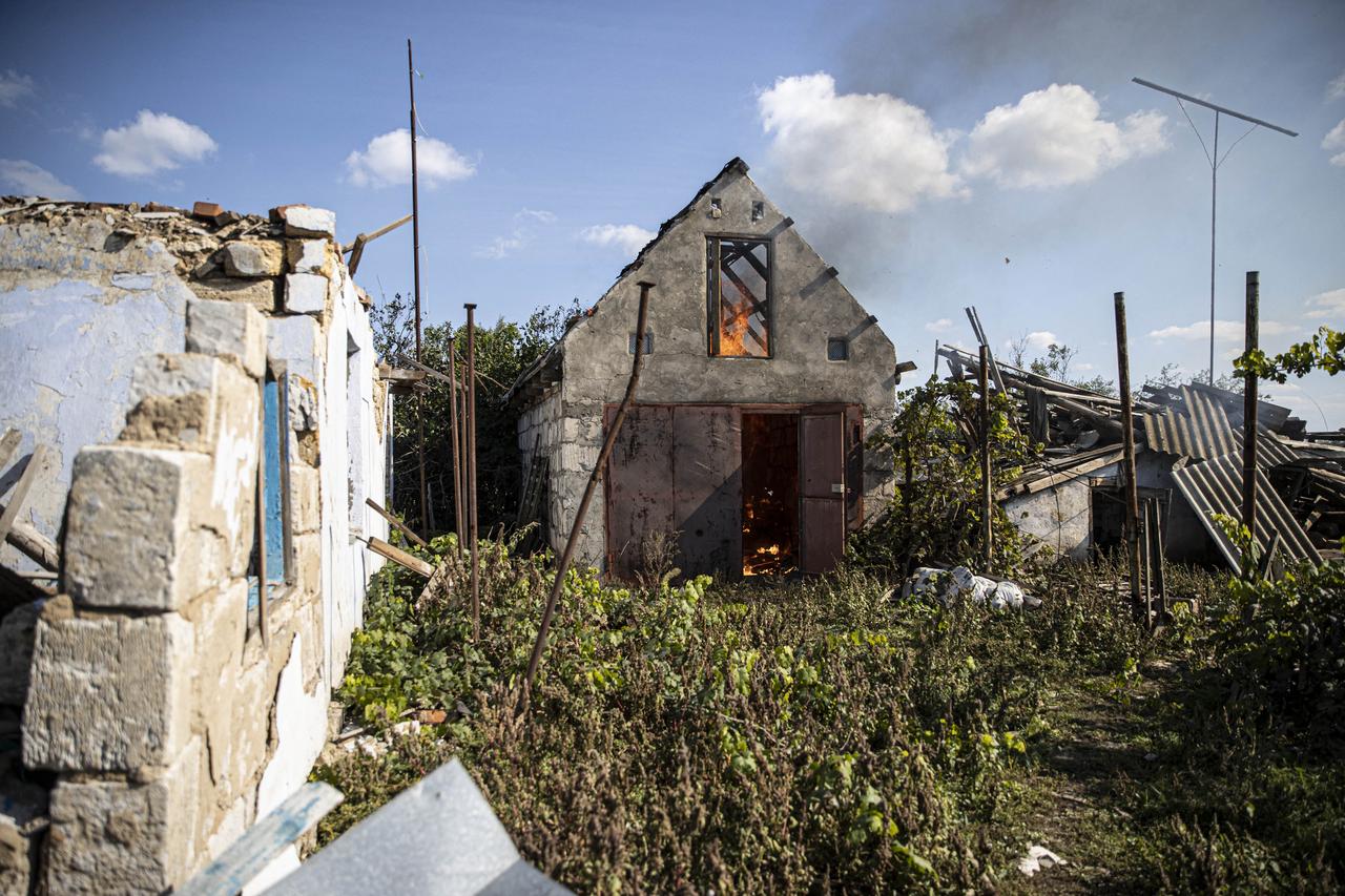 Un village dans la région de Kherson repris par les forces ukrainiennes, le 7 octobre 2022. [Keystone - Metin Aktas]