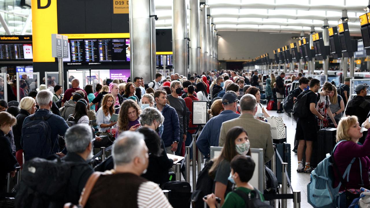 En mal de personnel, l'aéroport londonien d'Heathrow limite le nombre de voyageur [REUTERS - Henry Nicholls]