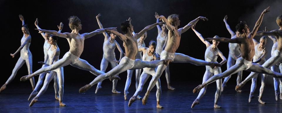 Ballet de Zûrich sur la scène du théâtre municipal de Bâle, 12 novembre 2010 [KEYSTONE - Georgios Kefalas]