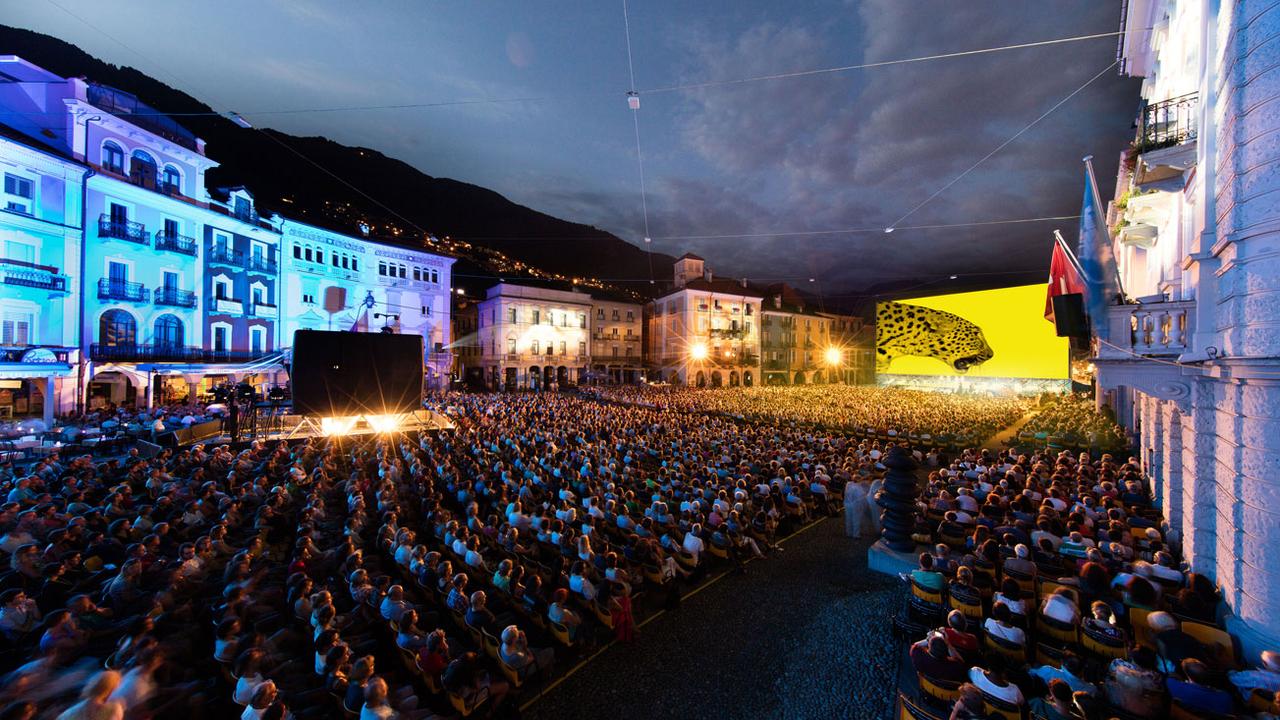 La Piazza Grande à Locarno lors de la projection d'un film durant le Festival. [Locarno Film Festival - FotoPedrazzini.ch]