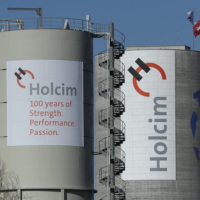 Manifestations de zadistes contre la cimenterie Holcim de Villigen [Keystone - Steffen Schmidt]