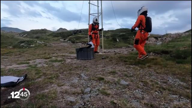 Au Tessin, des apprentis astronautes s'entraînent confinés dans une ancienne forteresse