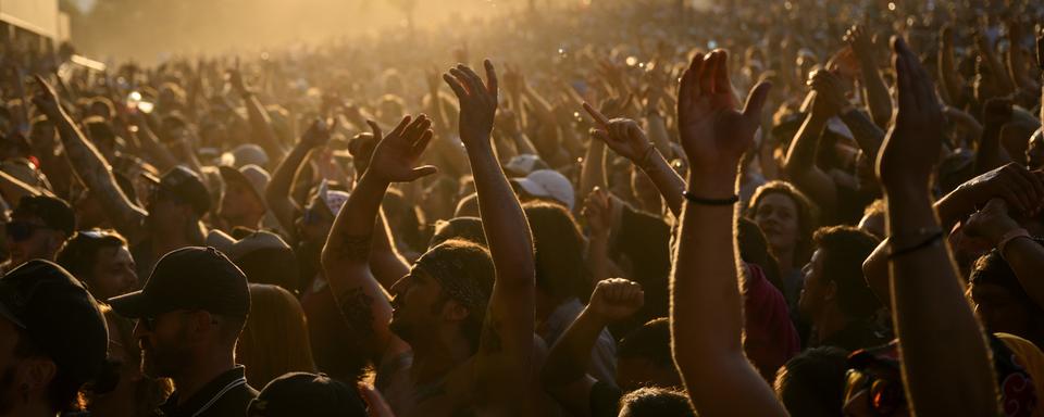 Le Paléo Festival de Nyon s'est ouvert avec des températures caniculaires. [Keystone - Laurent Gilliéron]