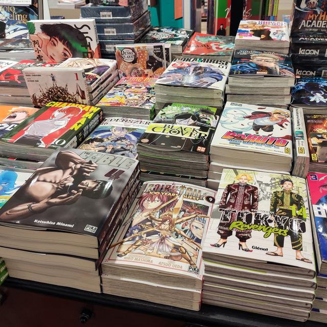 Des mangas dans une librairie parisienne en octobre 2021. [Hans Lucas via AFP - Riccardo Milani]