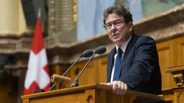 Albert Rösti s'exprime au Parlement fédéral le lundi 26 septembre 2022. [Keystone - Peter Klaunzer]