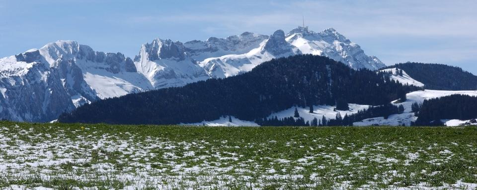 Si les émissions de gaz à effet de serre restent élevées la perte d’enneigement serait conséquente. [Keystone - Regina Kuehne]