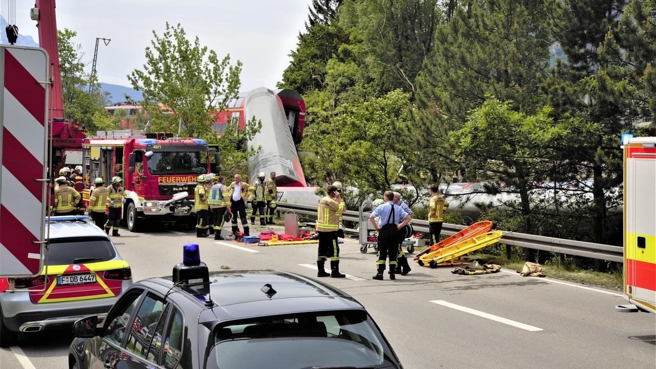 Plusieurs morts dans un accident de train en Allemagne. [Keystone - APA/Garmisch-Partenkirchner Tagblatt/Josef Hornsteiner]