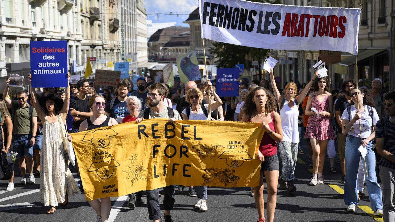 Entre 250 et 300 antispécistes manifestent à Lausanne. [Keysonte - Laurent Gillieron]