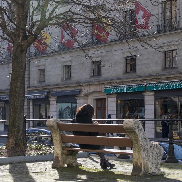 Genève veut lutter davantage contre le harcèlement de rue. [Keystone - Martial Trezzini]