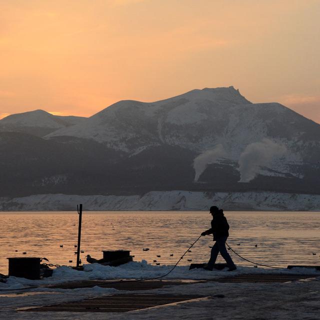 Vue sur l'une des quatre îles Kouriles (Kunashir), en décembre 2016. [Reuters - Yuri Maltsev]