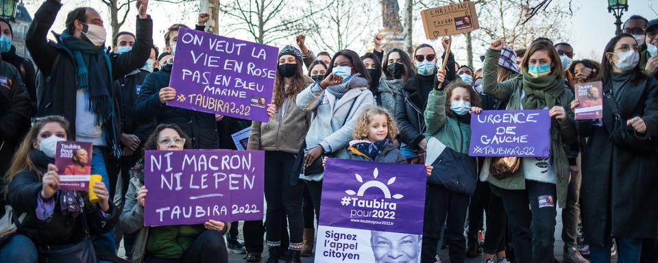 Des militants pour Christiane Taubira avant la primaire populaire. [EPA/Keystone - Christophe petit Tesson]