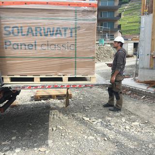 Samuel Raya est à la tête de Swiss Solar Facility engineering. [RTS - Céline Fontannaz]