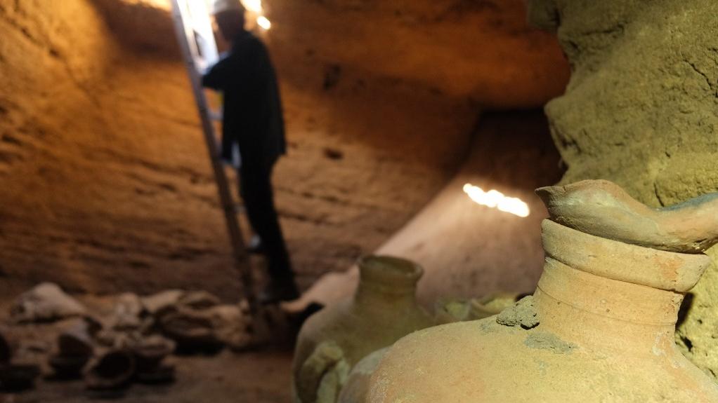 Un caveau funéraire datant de l'époque de Ramsès II découvert par hasard en Israël. [AFP - Emil Aladjem / Israeli Antiquities Authority]